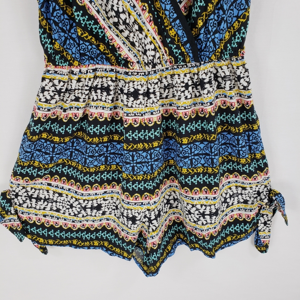 Xhilaration Strappy Romper V-Neck - Picture 4 of 7